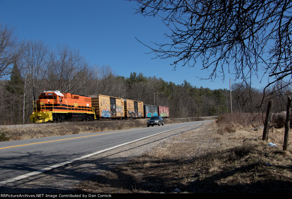 QGRY 3537 Leads 512 at Rt. 121 in Oxford